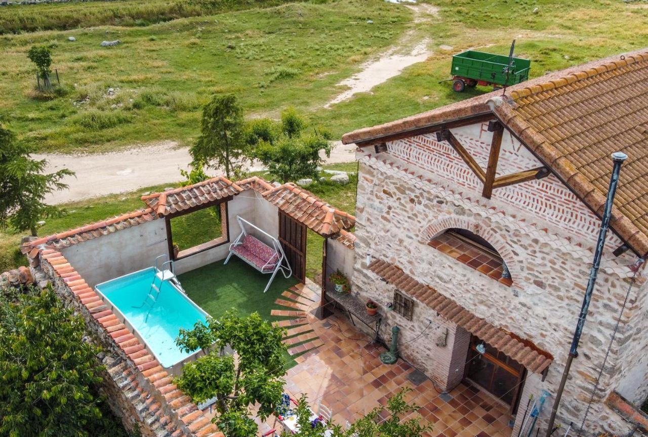 La Casa Del Buho Villa Santa Maria la Real de Nieva ภายนอก รูปภาพ