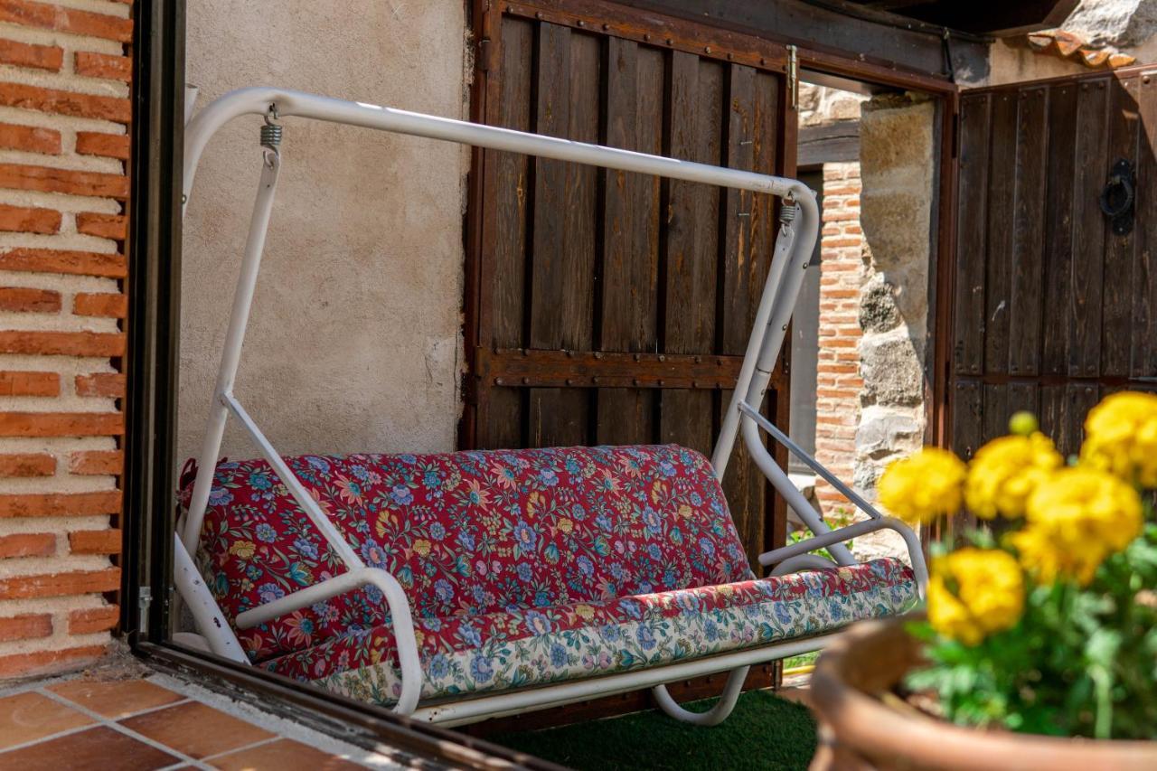 La Casa Del Buho Villa Santa Maria la Real de Nieva ภายนอก รูปภาพ