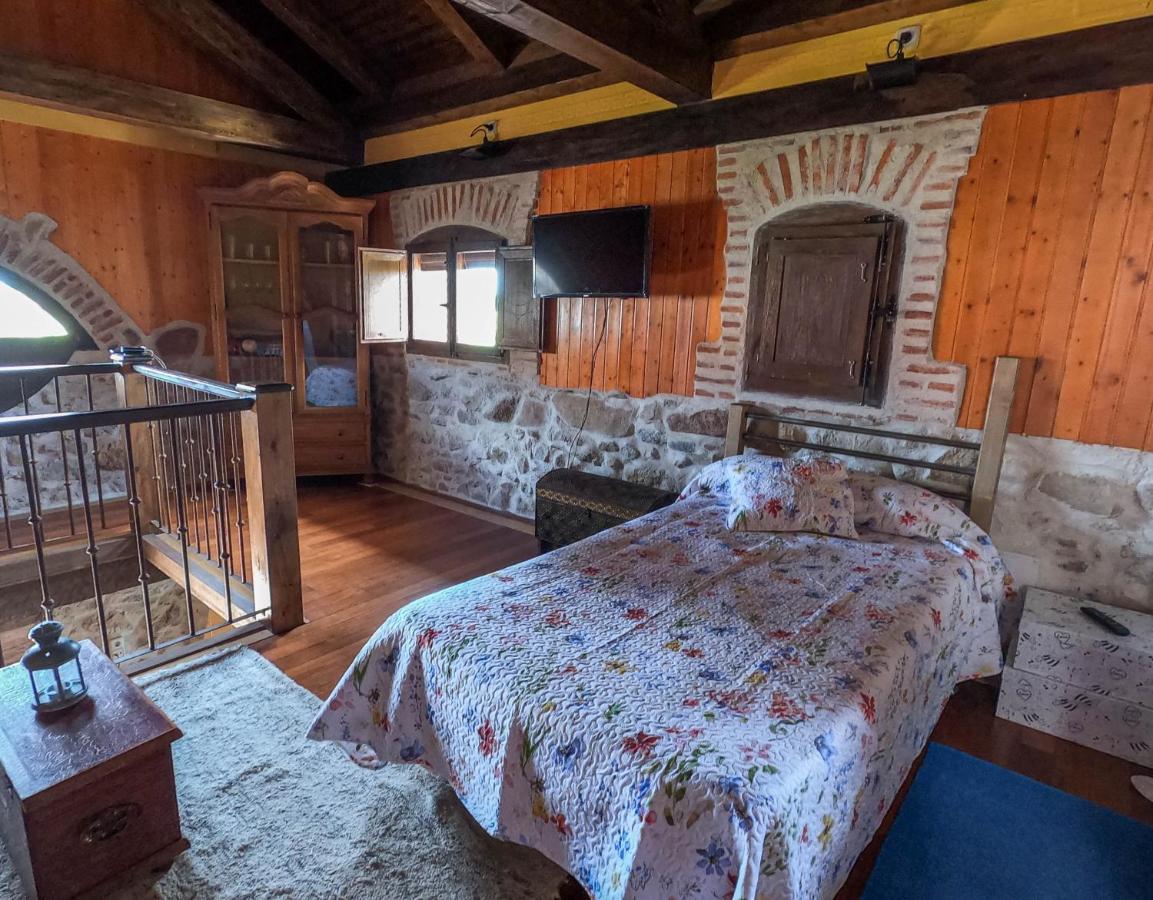 La Casa Del Buho Villa Santa Maria la Real de Nieva ภายนอก รูปภาพ